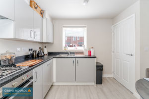 Kitchen/Diner- click for photo gallery